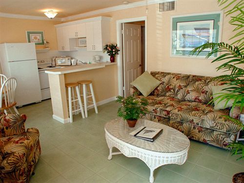 Tradewinds Resort By Resortquest Bradenton Beach Buitenkant foto